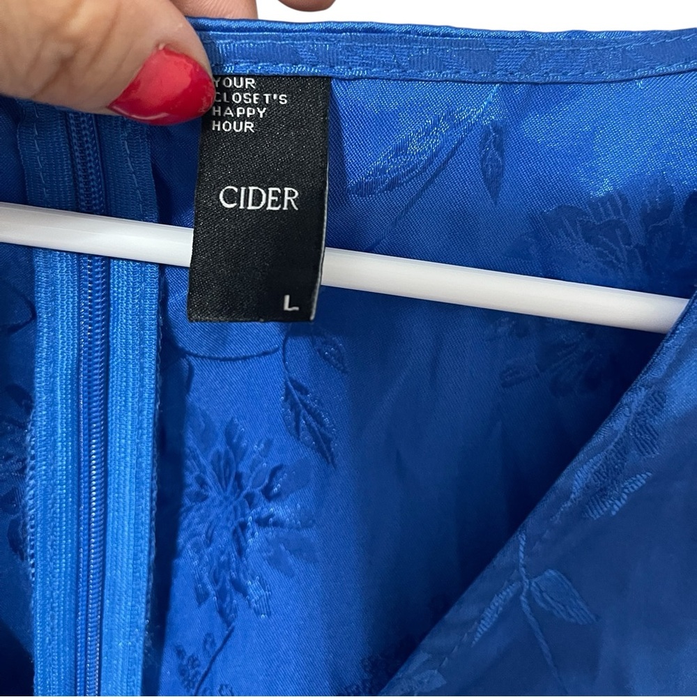 💙Cider Bell Sleeve Satin Royal Blue Dress - Picture 6 of 9